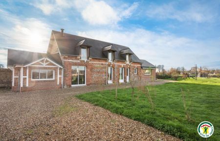 G&icirc;te n&deg;G2437 Rocquefort - Seine-Maritime - photo