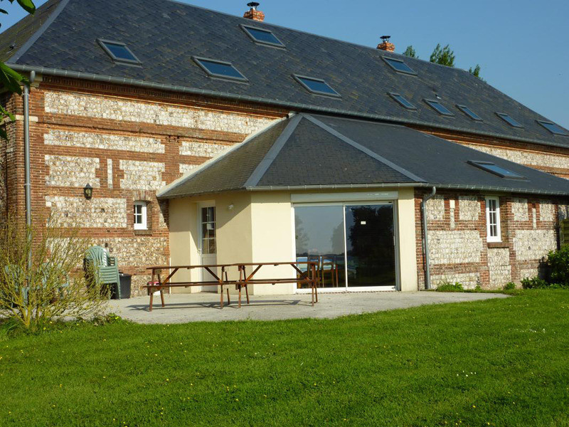 photo 0