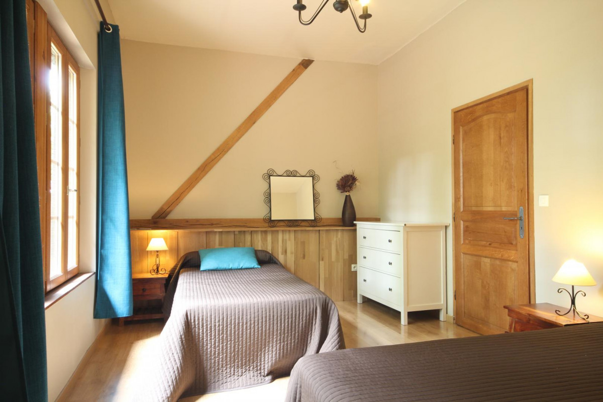 Espace de vie intérieur du gîte, ambiance chaleureuse