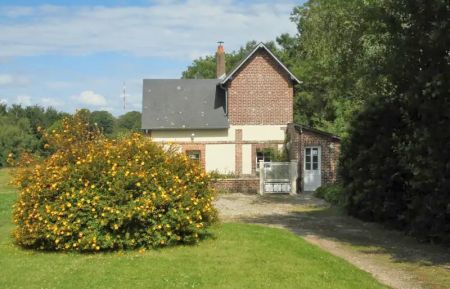 G&icirc;te n&deg;G3092 &Eacute;talondes - Seine-Maritime - Chemin d'acc&egrave;s priv&eacute;. 
parking 3 voitures.