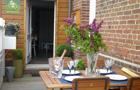 G&icirc;te n&deg;G3062 Eu - Seine-Maritime - la terrasse